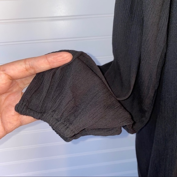 Black long sleeve cold shoulder dress Size Large - Picture 6 of 13